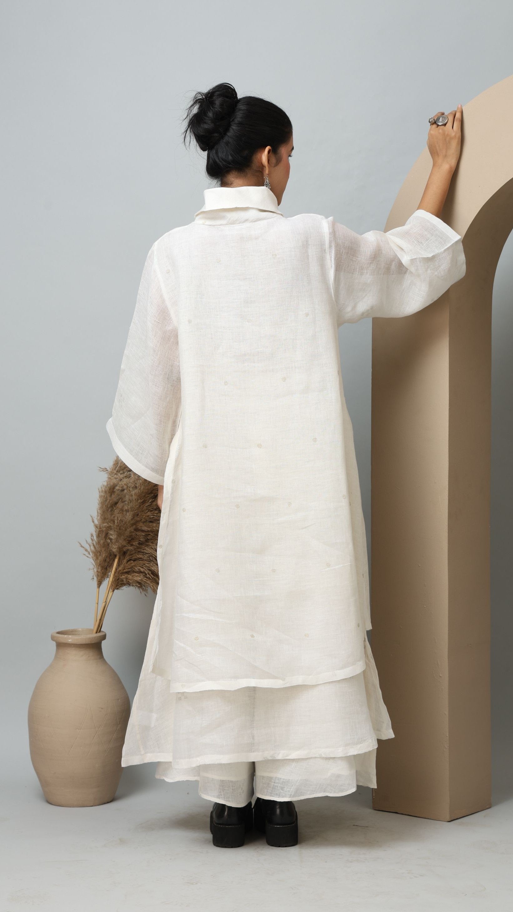 Jamdani Linen Breeze