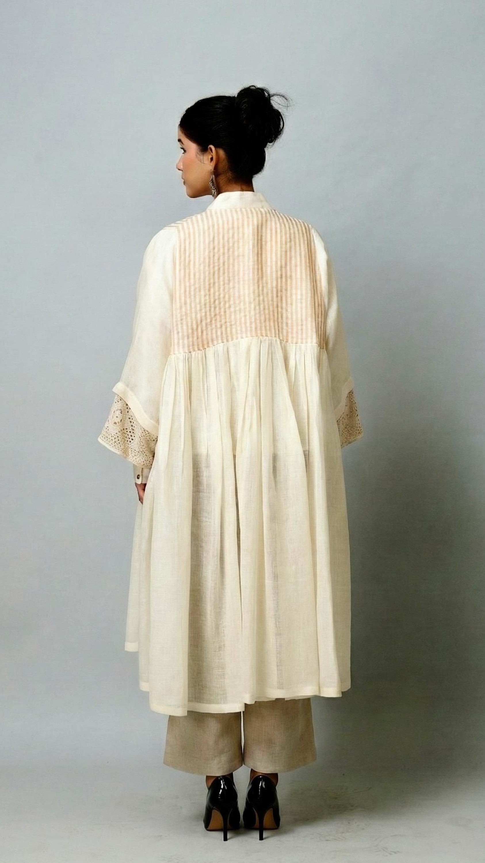 Linen Gilded Overlay