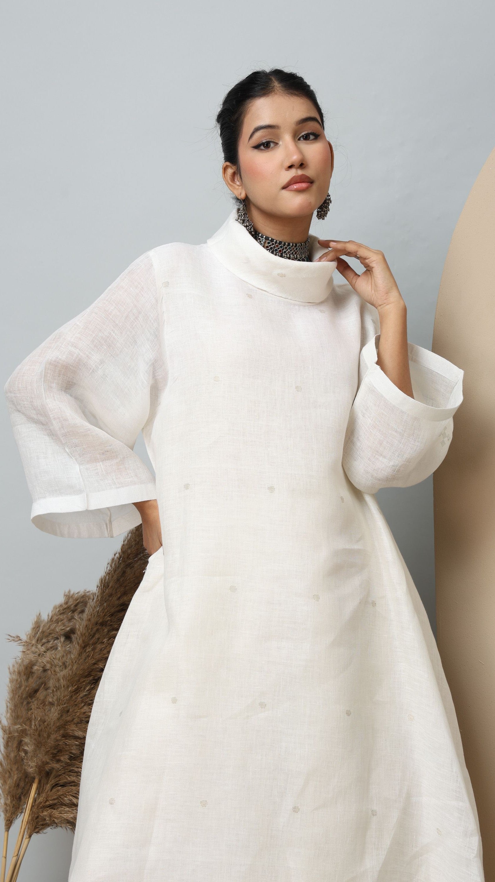 Jamdani Linen Breeze